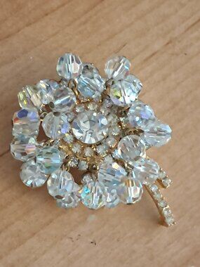 Vintage Juliana D&E Clear AB Rhinestone Cha Cha Flower Brooch Pin Gold Tone